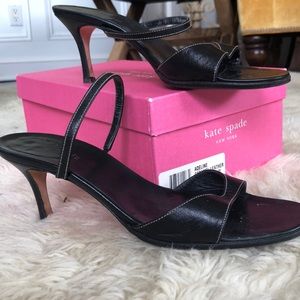 Kate Spade Adeline Carmel leather heel in black!
